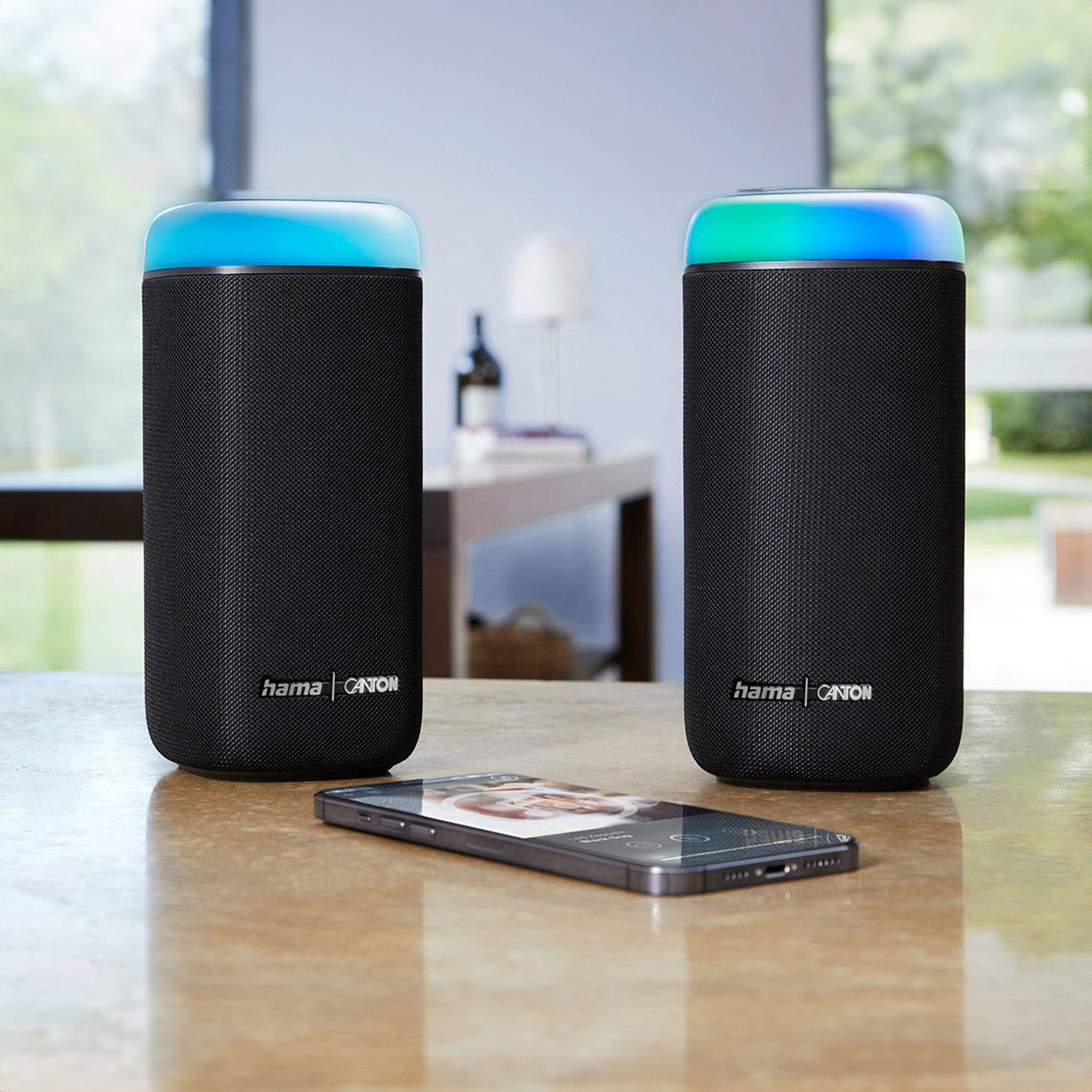 Canton store wireless speakers